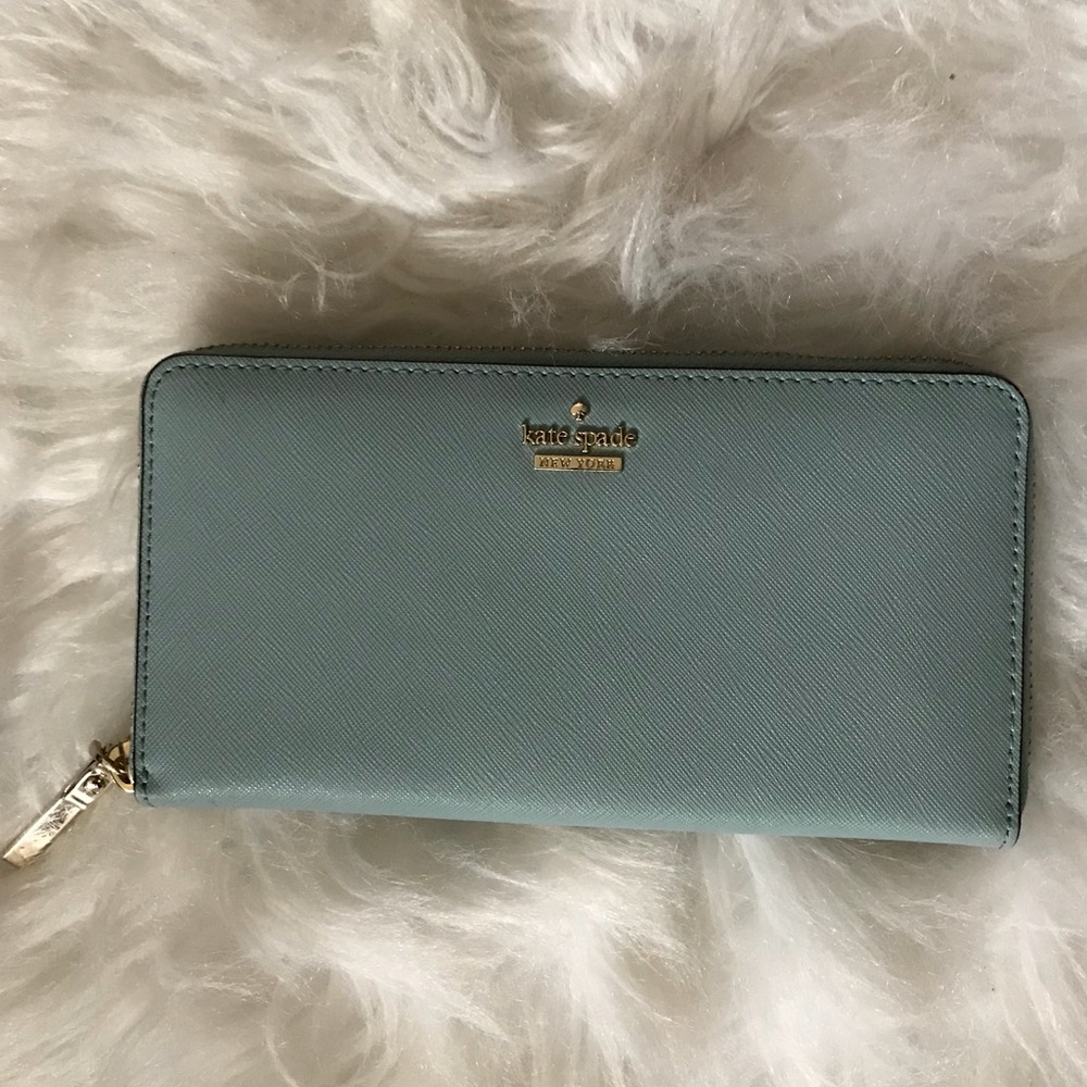 Kate Spade Wallet ♠️